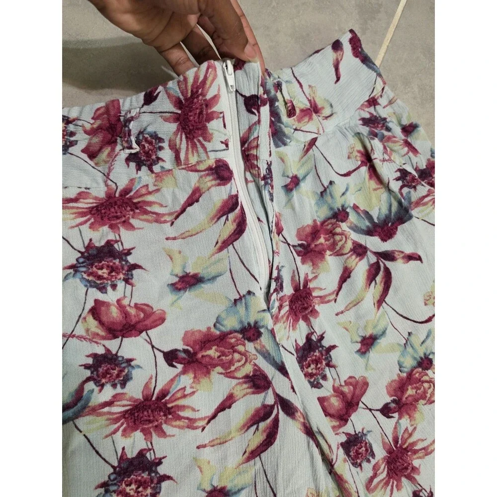Signature Studio Women's Floral Wide Leg Culottes Pants Size L Pockets